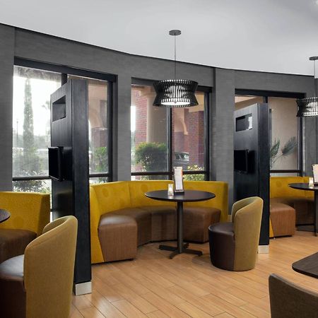 Courtyard By Marriott Jacksonville I-295/East Beltway Екстериор снимка