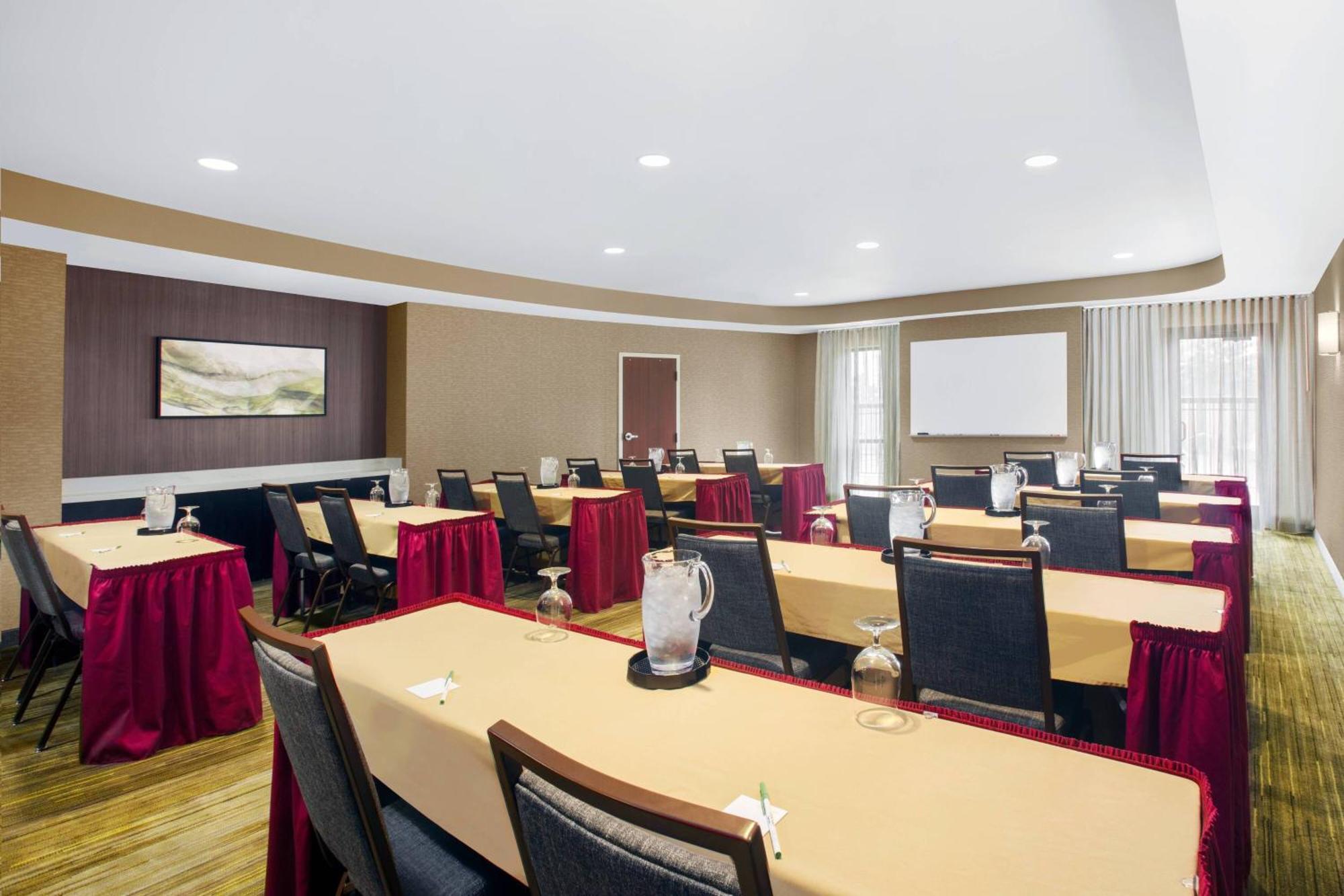 Courtyard By Marriott Jacksonville I-295/East Beltway Екстериор снимка
