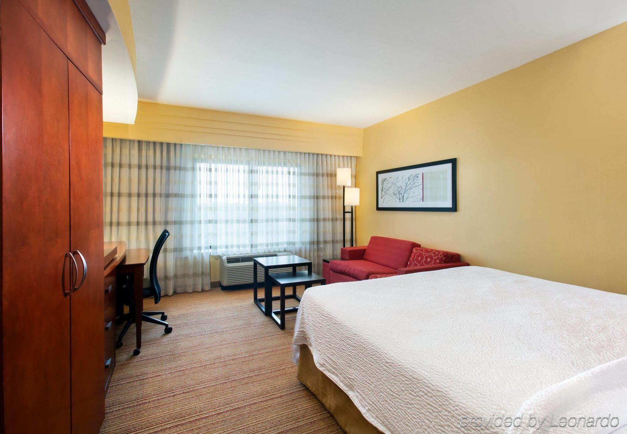 Courtyard By Marriott Jacksonville I-295/East Beltway Екстериор снимка