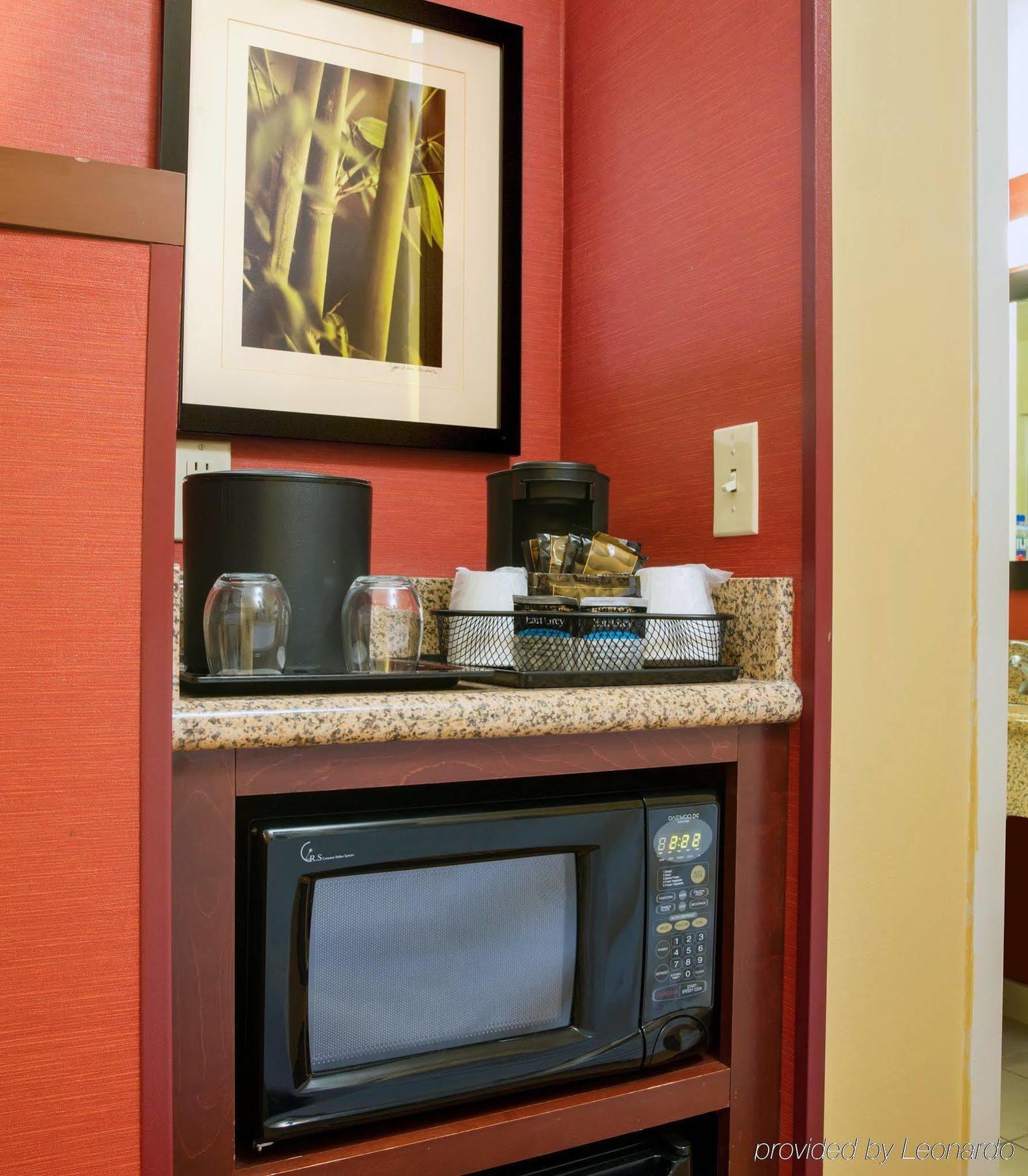 Courtyard By Marriott Jacksonville I-295/East Beltway Екстериор снимка