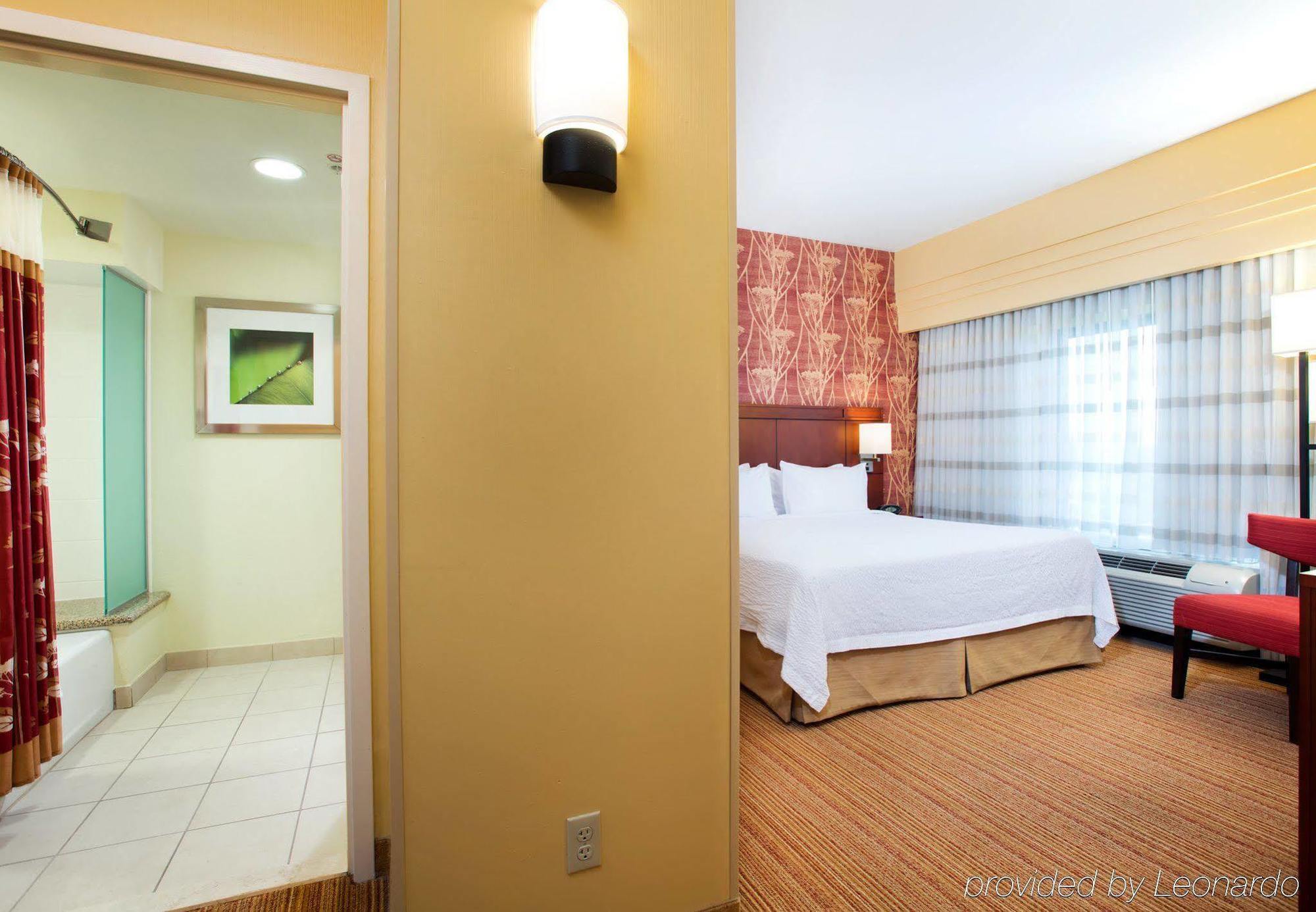 Courtyard By Marriott Jacksonville I-295/East Beltway Екстериор снимка